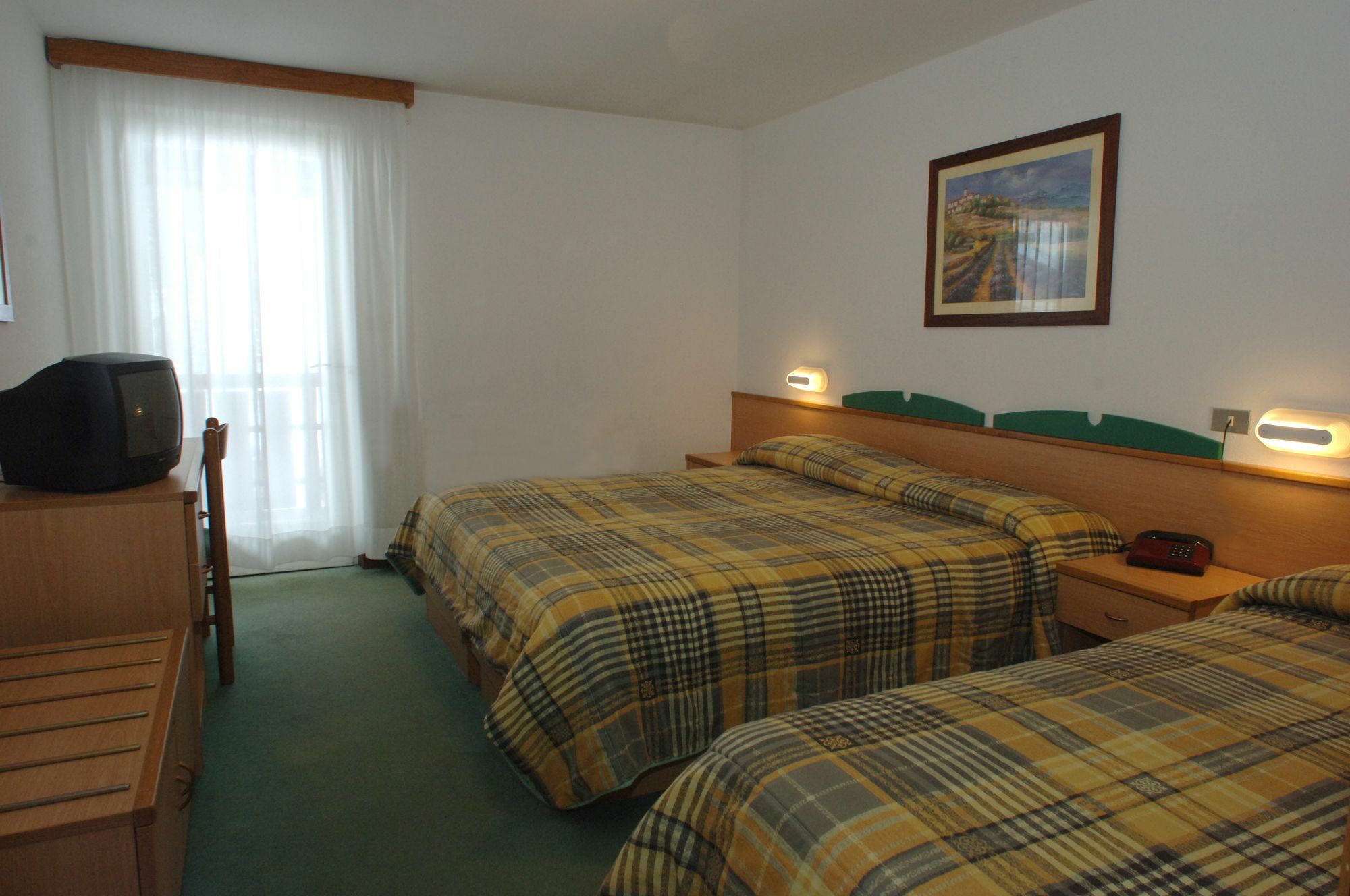 Sport Hotel Pampeago Tesero Eksteriør billede